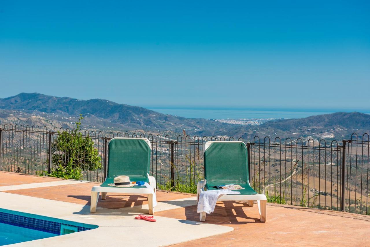 Cantueso Holiday Park Periana エクステリア 写真