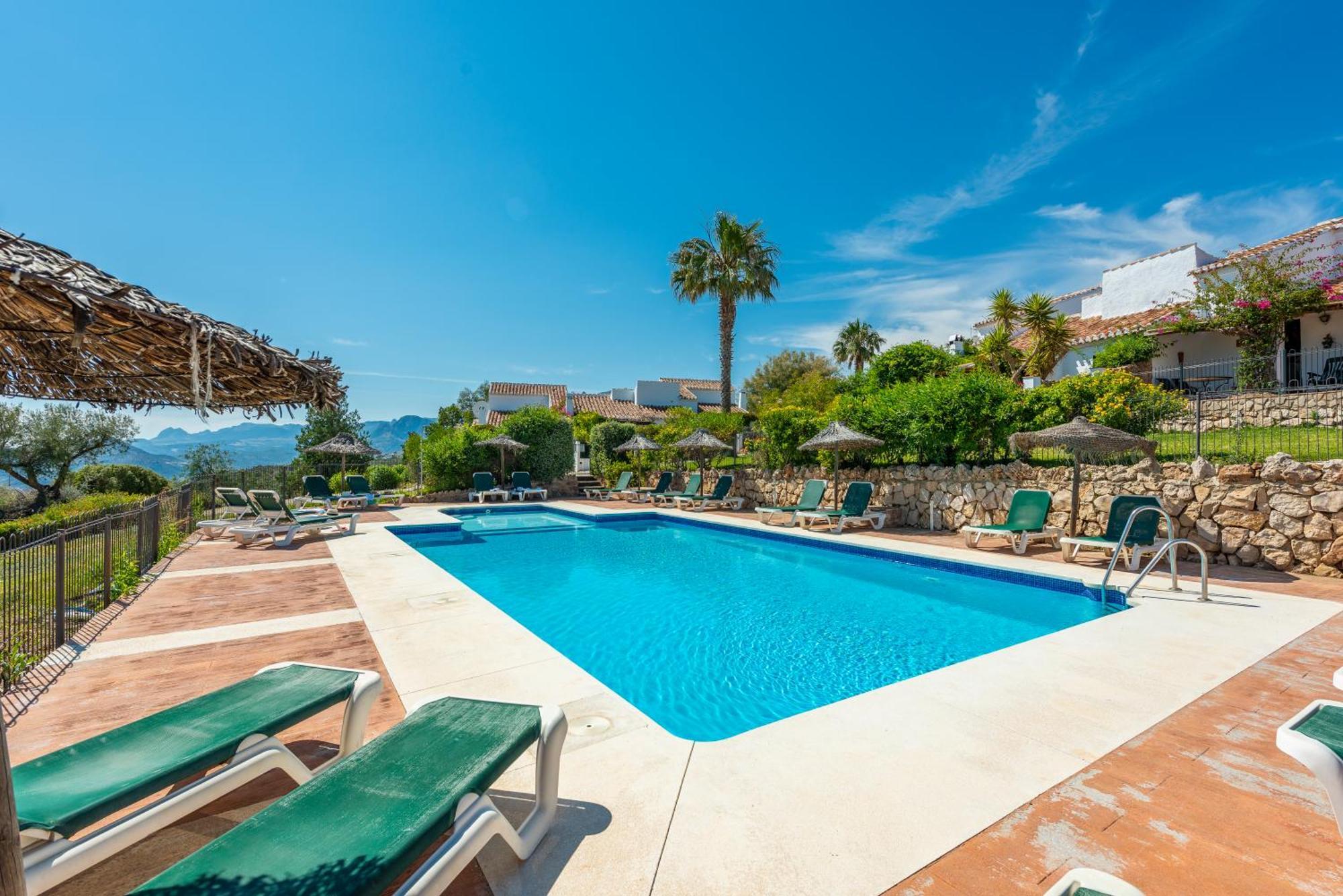 Cantueso Holiday Park Periana エクステリア 写真